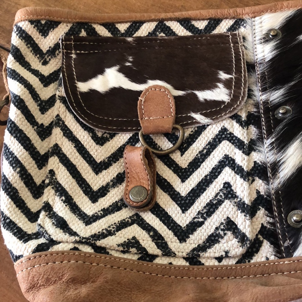 Myra Bag - Picture 10 of 11